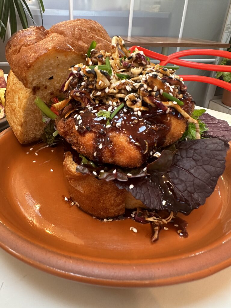 Katsu-Sando (カツサンド)